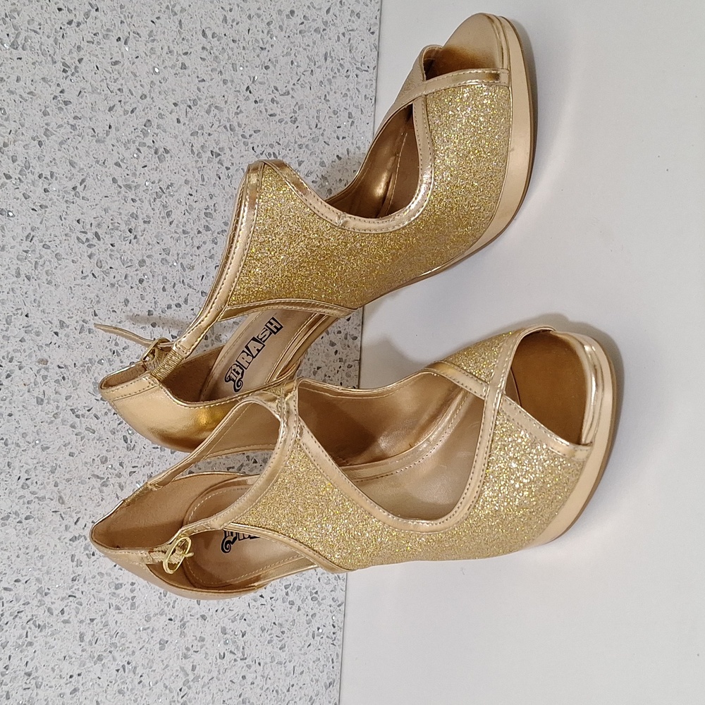 Like New Brash Gold Open Toe Sparkle Heels Size 8